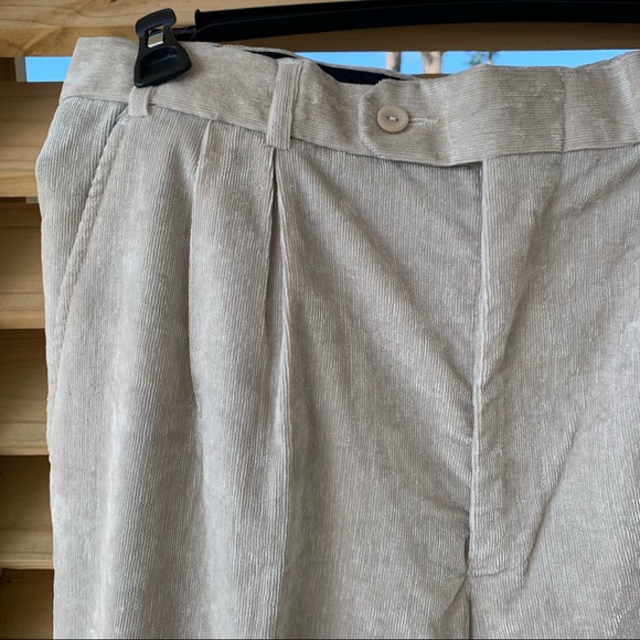 NWT Mondo Uomo Italia Shimmery Soft Pleated Fine Wale Corduroy Cuff Pants 34x34 - Picture 2 of 11